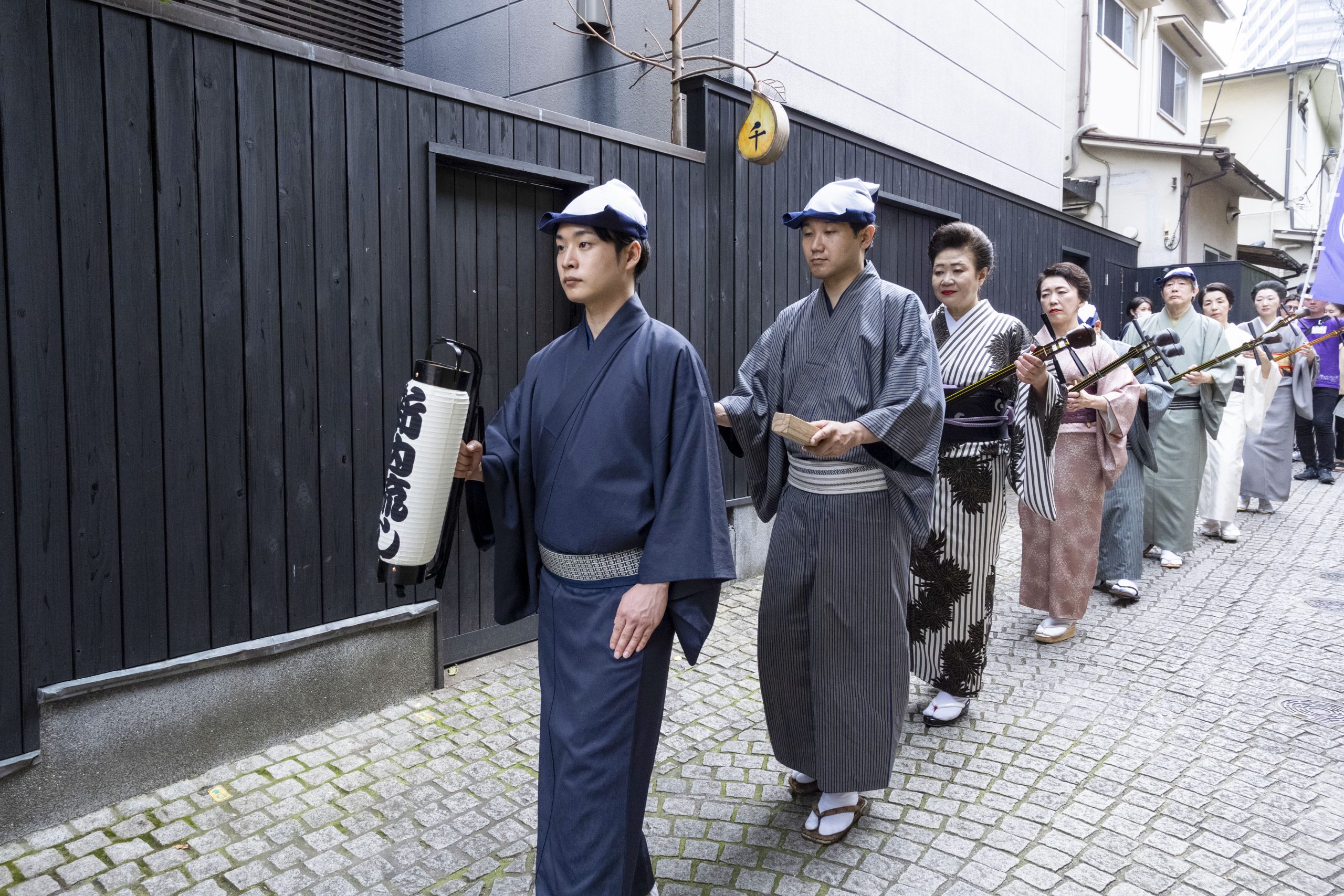 神楽坂路上界隈 新内流し